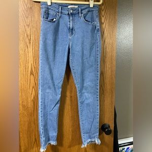 Levi’s 721 High Rise Skinny 29